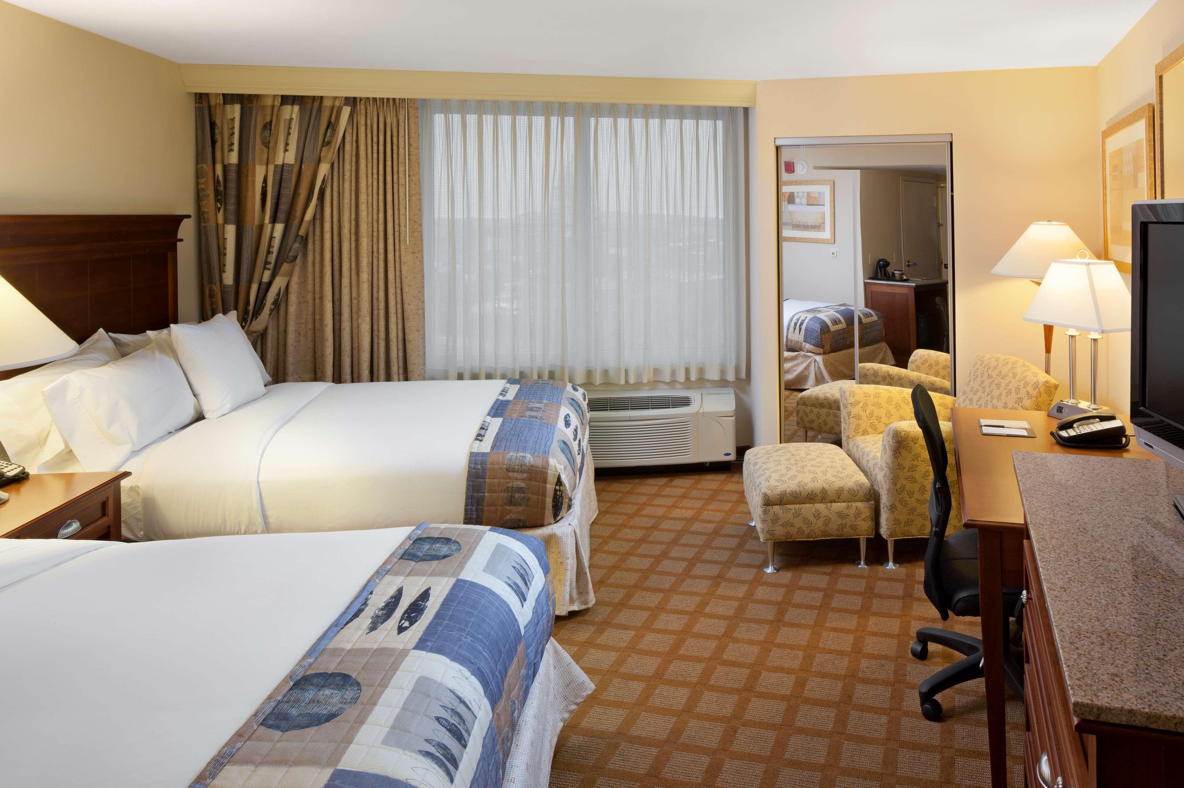 Doubletree By Hilton Jefferson City Pokój zdjęcie
