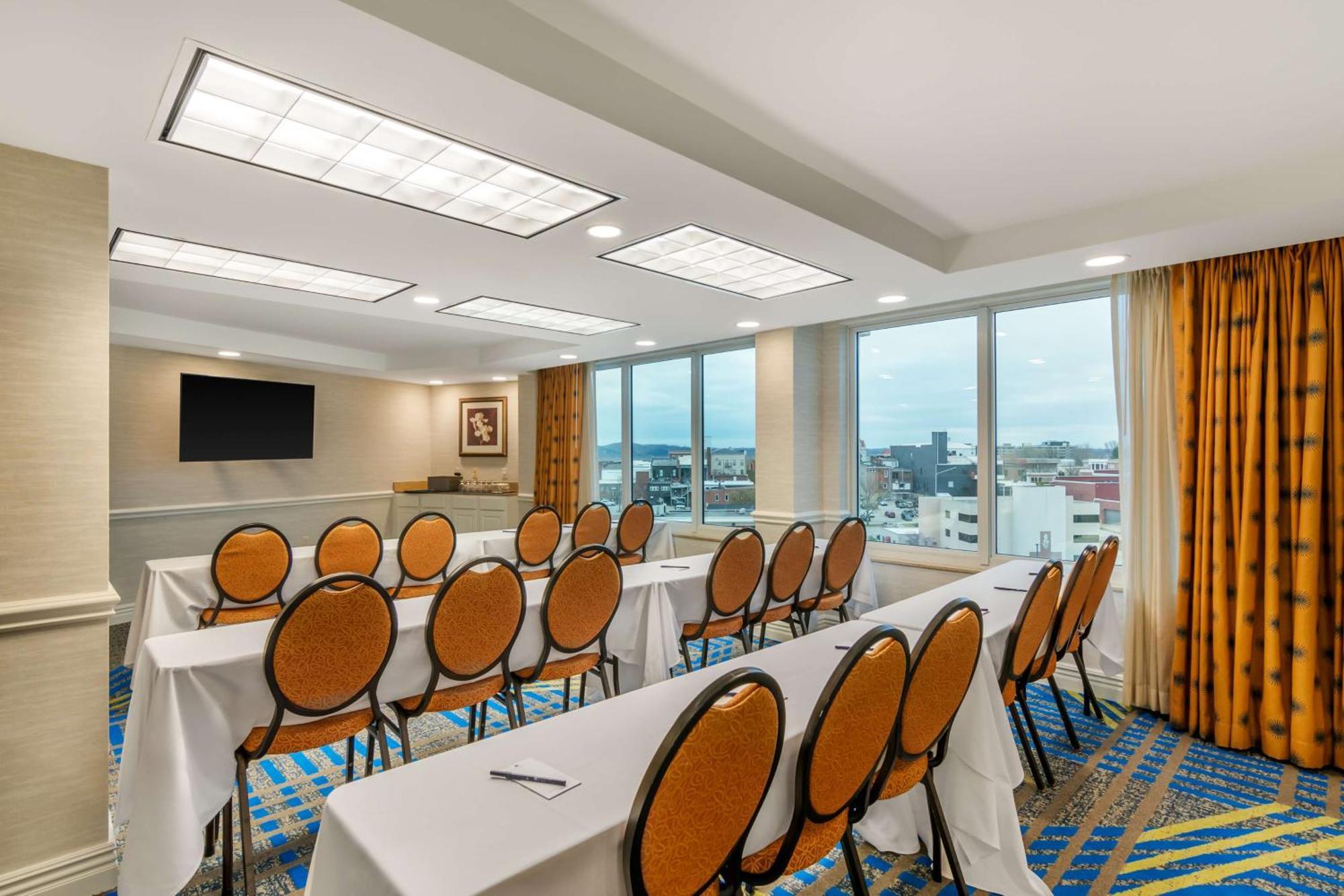 Doubletree By Hilton Jefferson City Zewnętrze zdjęcie