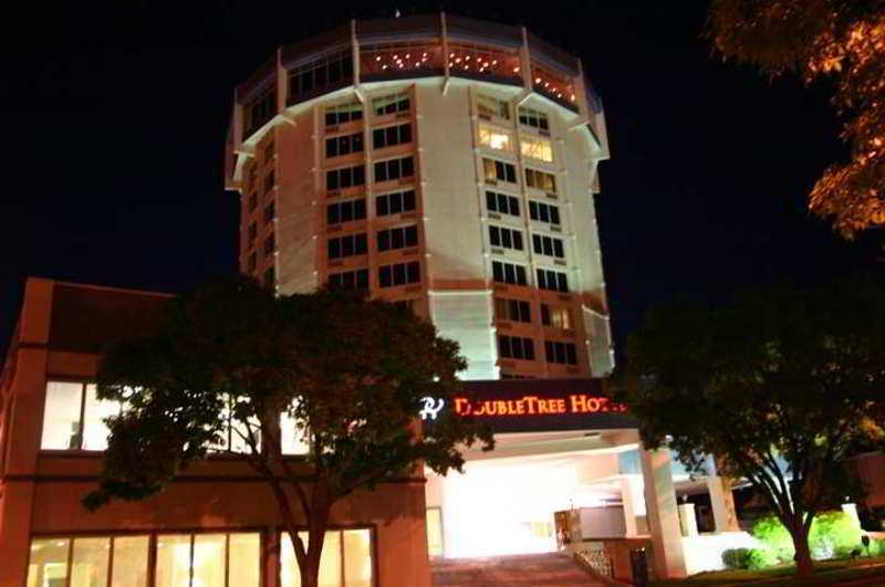 Doubletree By Hilton Jefferson City Zewnętrze zdjęcie